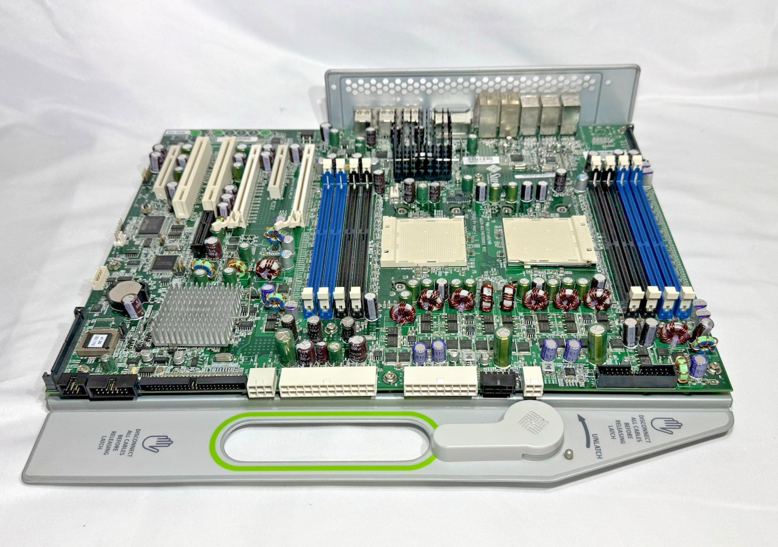 Sun 375-3343 Ultra 40 System Board, 0GHZ CPU, 0MB Memory, TESTED