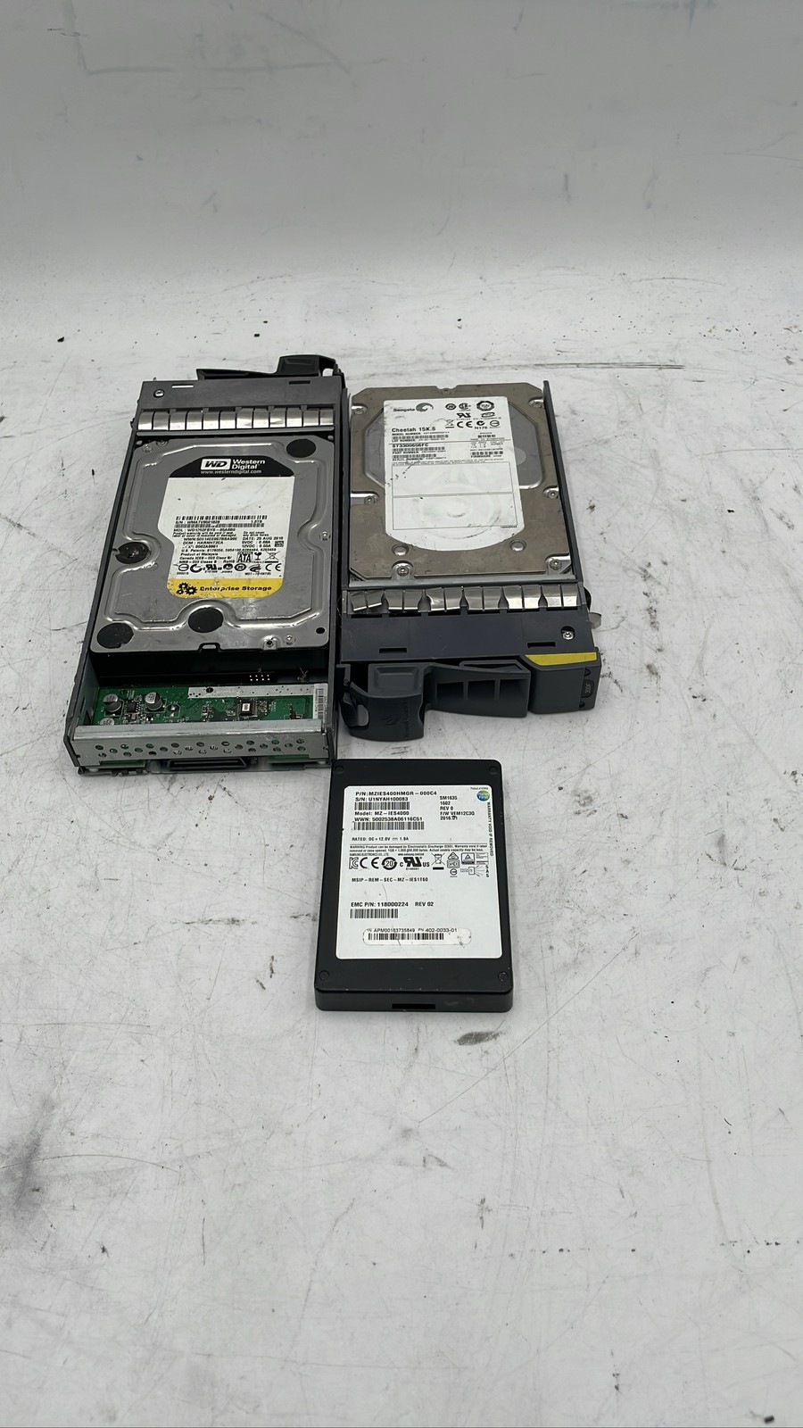 Enterprise HDD SSD WD 1TB Seagate Cheetah 300GB Samsung 400GB SAS Lot Of 3