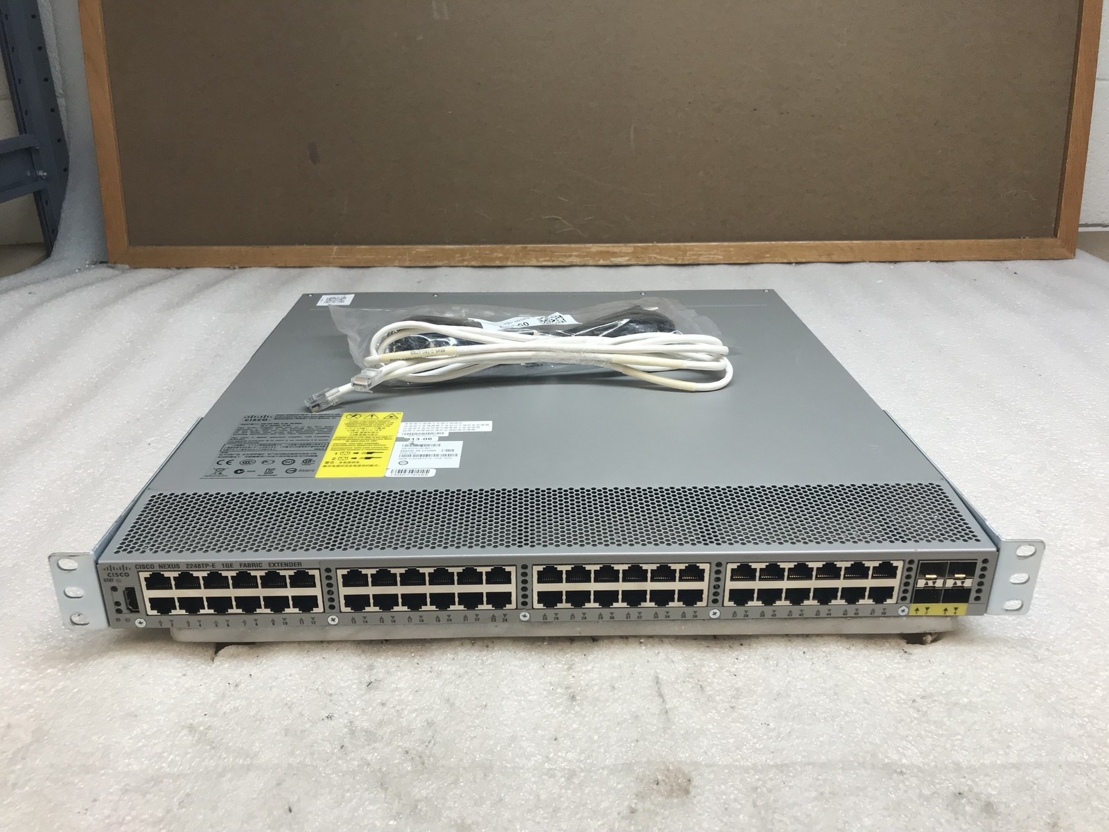 Cisco Nexus 2248TP-E-1GE 48-Port Gigabit Fabric Extender W/ Rack Ears