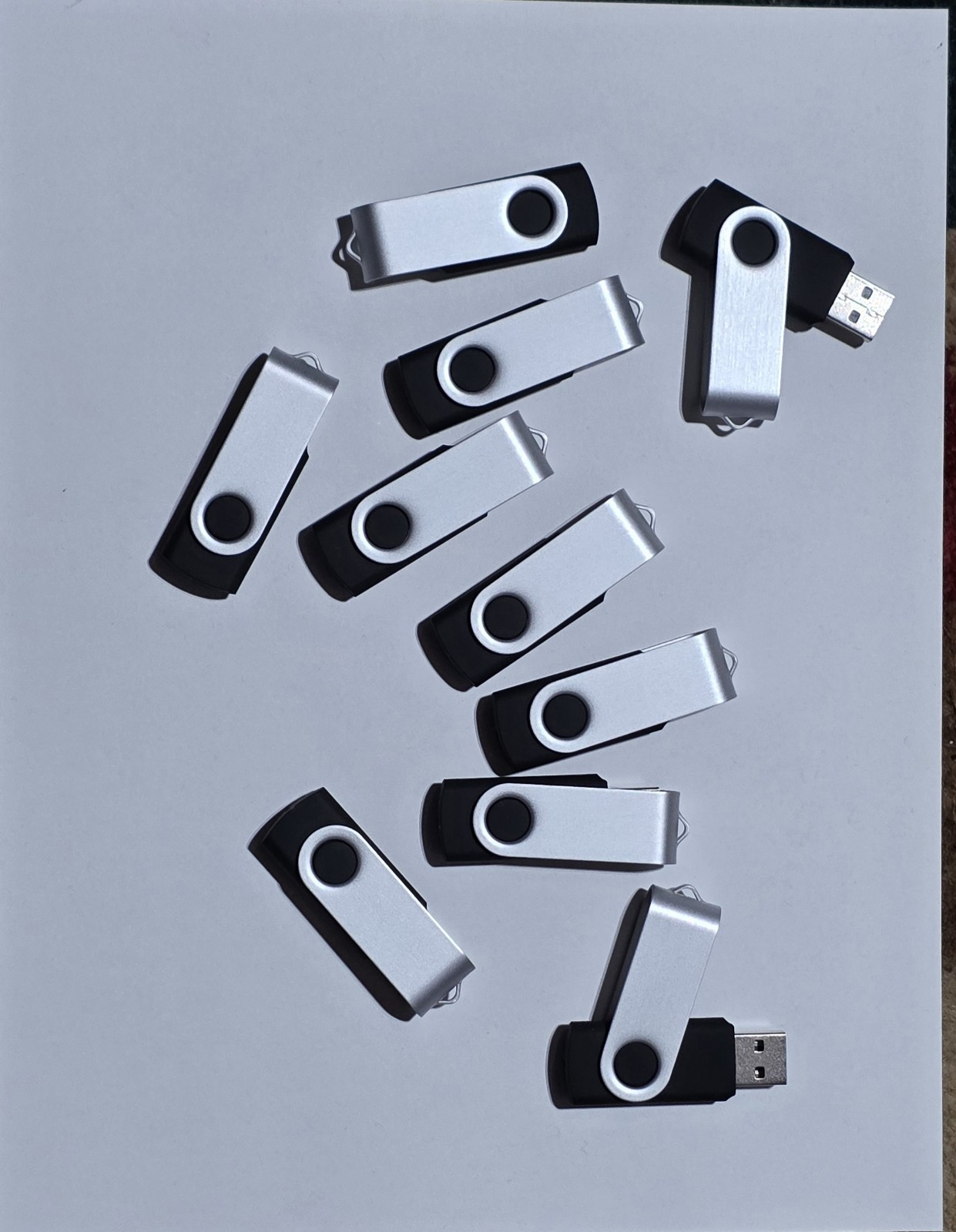 Black 4G USB 2.0 Flash Drive Rotating U Disk Pen Thumb Drive LOT 100 units