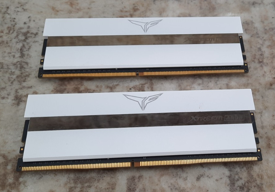 TEAMGROUP T-Force Xtreem ARGB 32GB 2x16GB DDR4 3200 CL16 White RAM