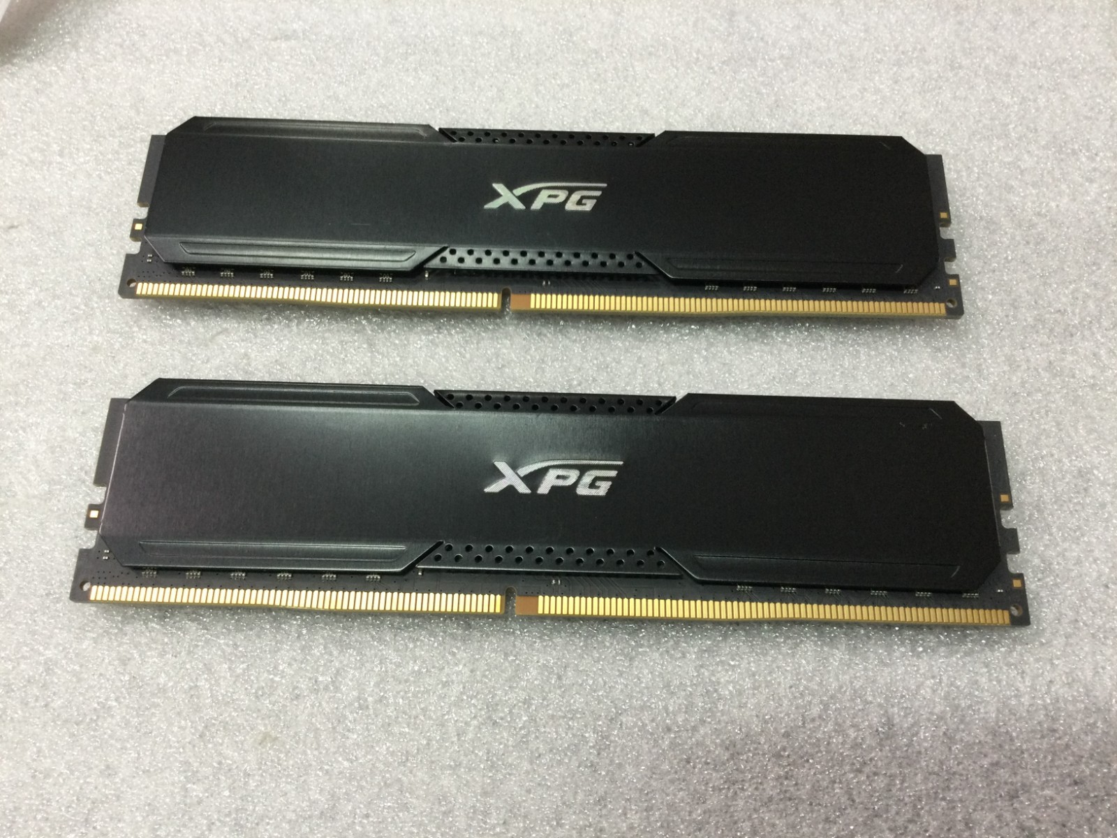 XPG 16GB 2x8GB 3200MHz DDR4 (AX4U32008G16A-DCBK20) Ram Kit