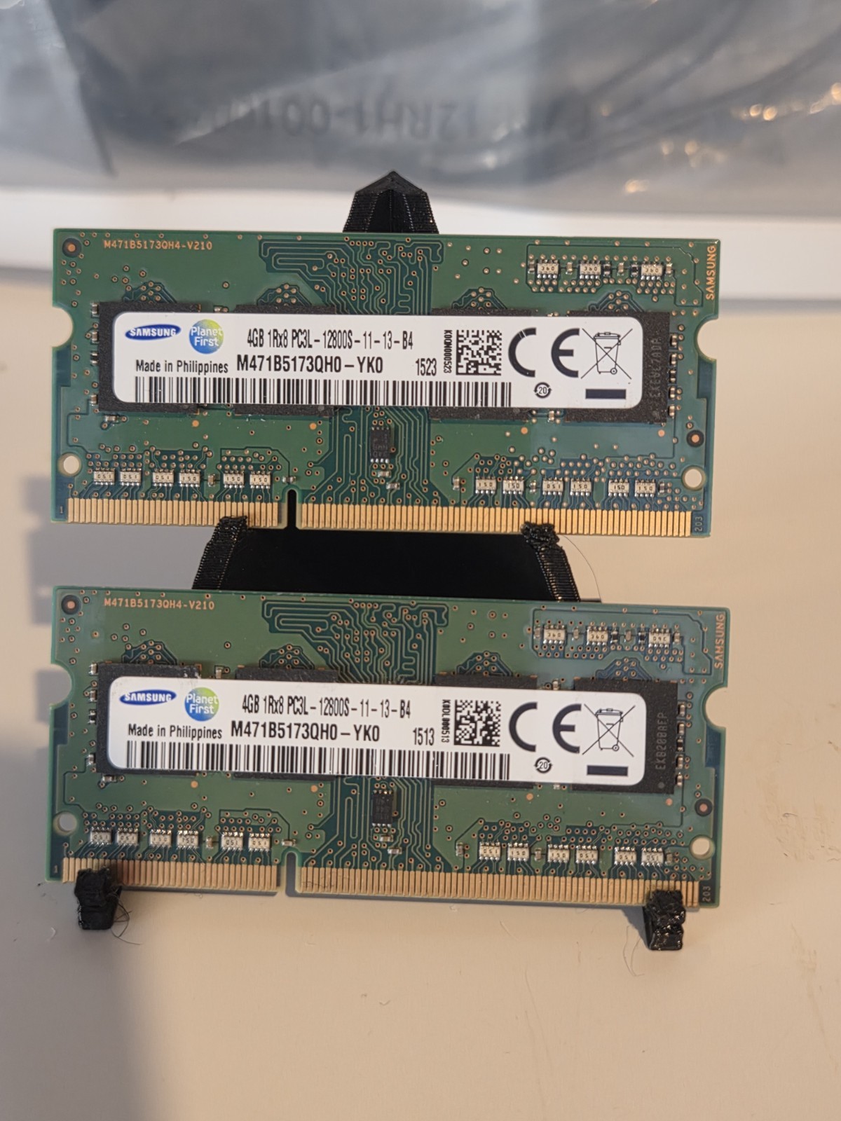 Samsung 8GB (2x4GB) DDR3L 1600MHz PC3L-12800S 1Rx8 Laptop RAM SODIMM