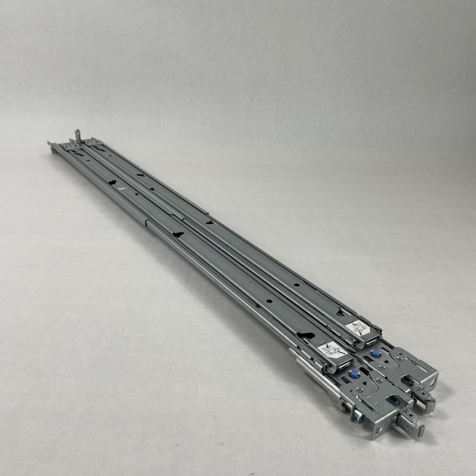 IBM 69Y5022 69Y5021 Server Rail Kit L & R
