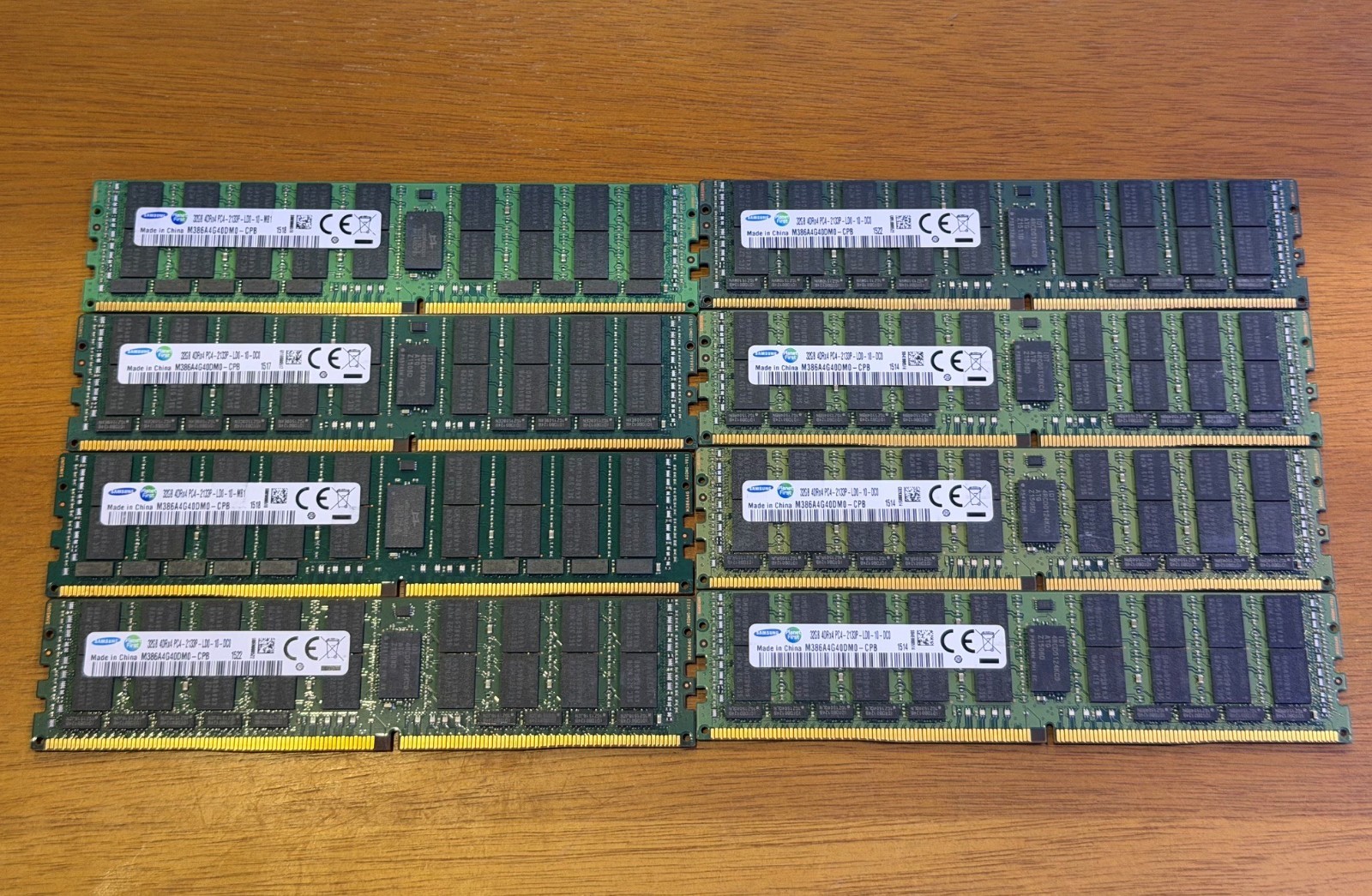 (Lot of 8) 32GB 4Rx4 PC4-2133P DDR4 ECC LRDIMM Server Memory