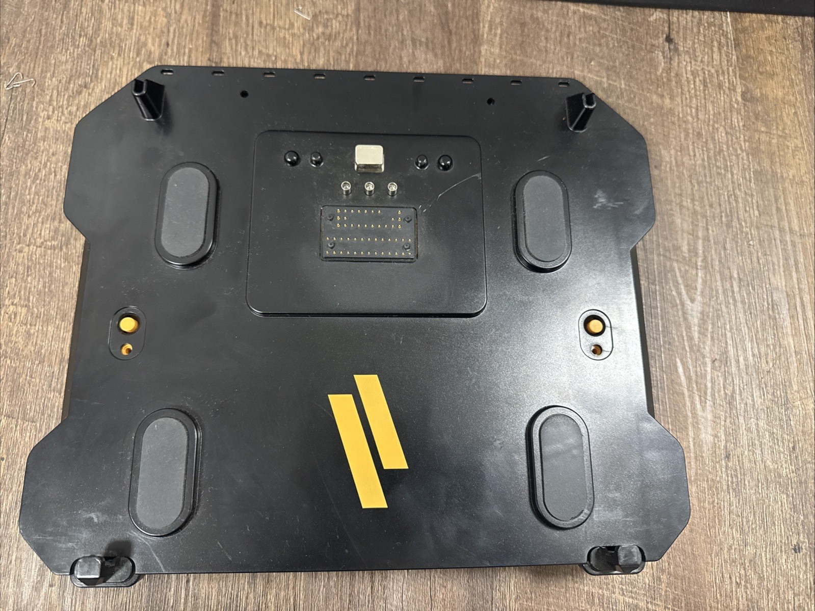 Havis DS-DELL-422-3 Triple High-Gain Antenna Adv Port Replication Dock Station C