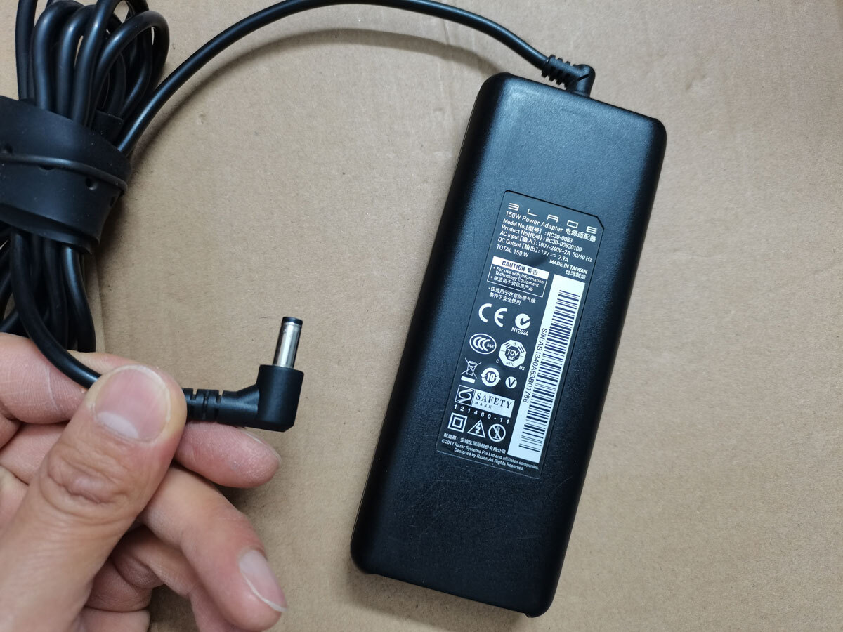 RC30-0083 100%Original Razer Blade Gaming Laptop 150W 19V 7.9A AC Power adapter