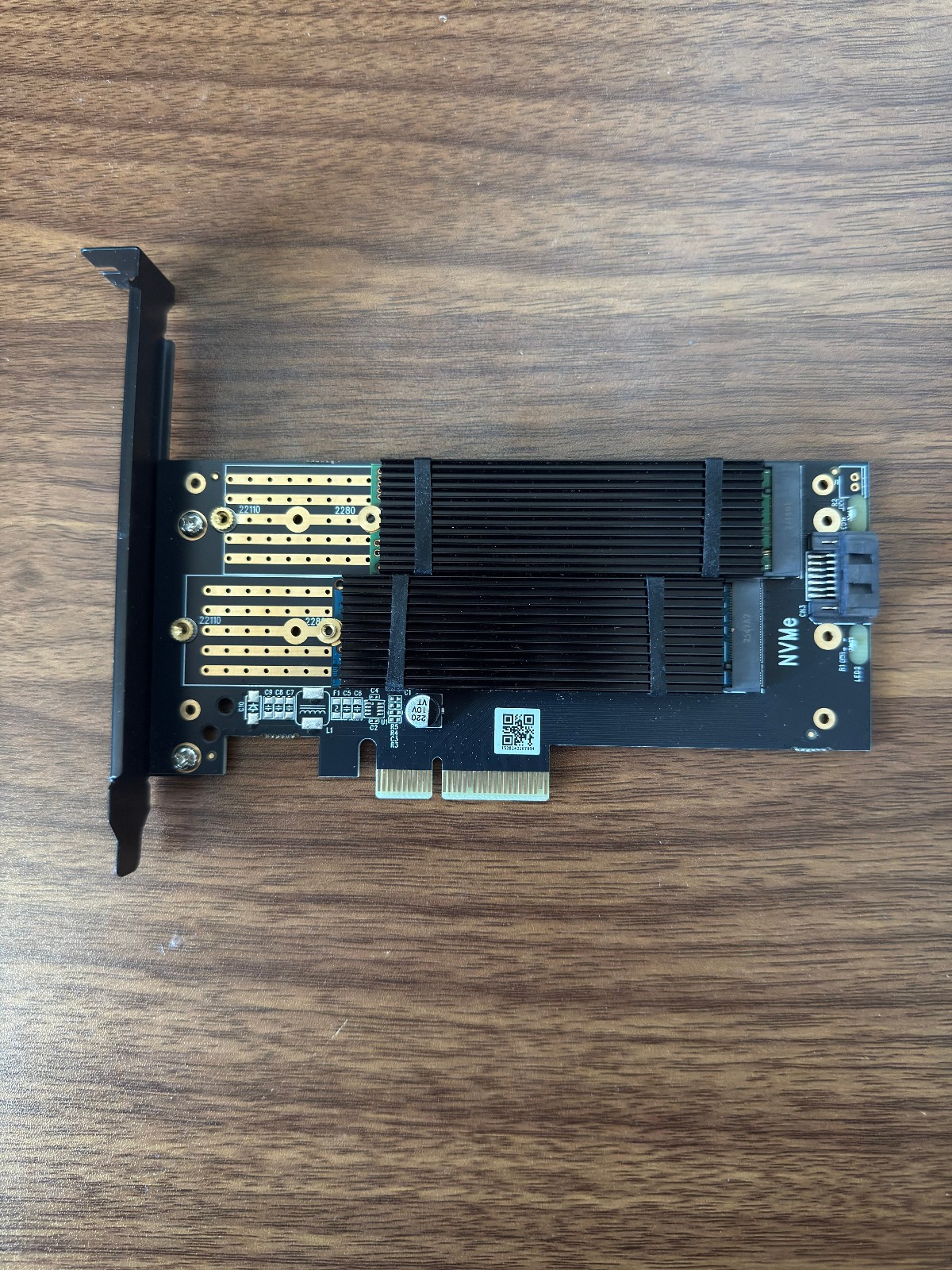 Dual M.2 PCIE Adapter for SATA or PCIE NVMe SSD with Advanced Heat Sink