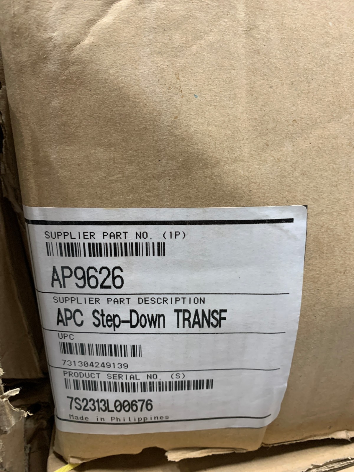 APC AP9626 Step-Down Transformer, RM 2U, 208V In, 120V Out
