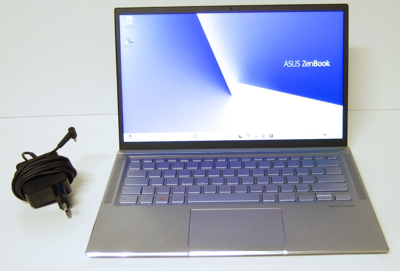 ASUS ZenBook 14 UM431D Ryzen-5 3500U 1TB SSD 8GB RAM Win 11 Home