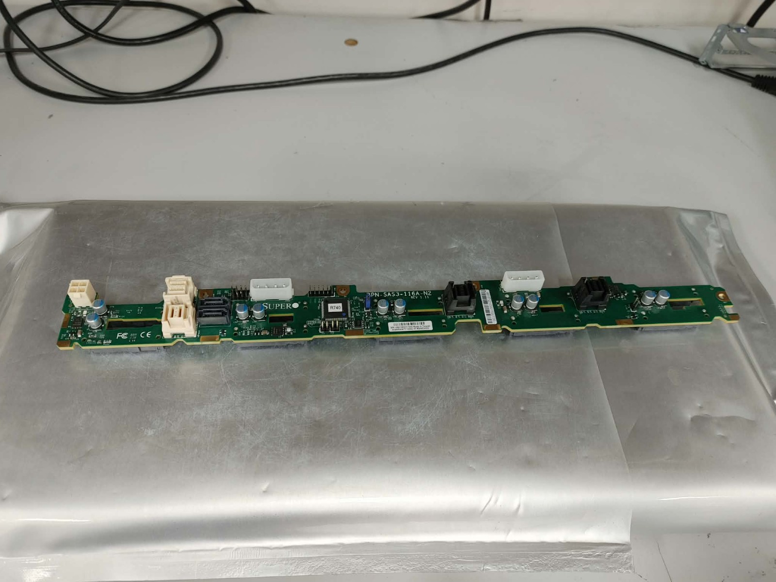 U90467 Supermicro BPNSAS3116AN2 10Bay 25 SFF 8x SAS3 12Gbps 2x NVMe Back G2U