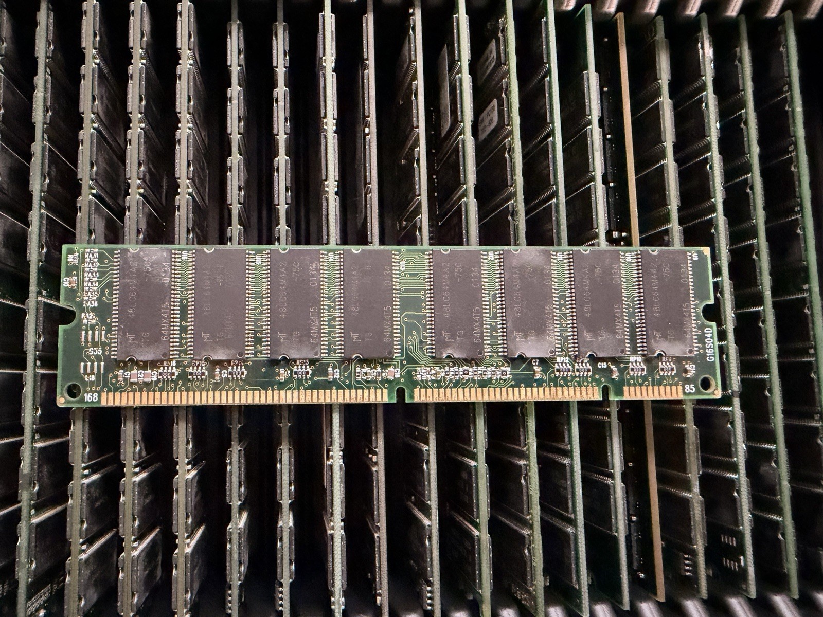 128MB DRAM PC-100 168-Pin DIMM Non-ECC Unbuffered B54000S62420-03