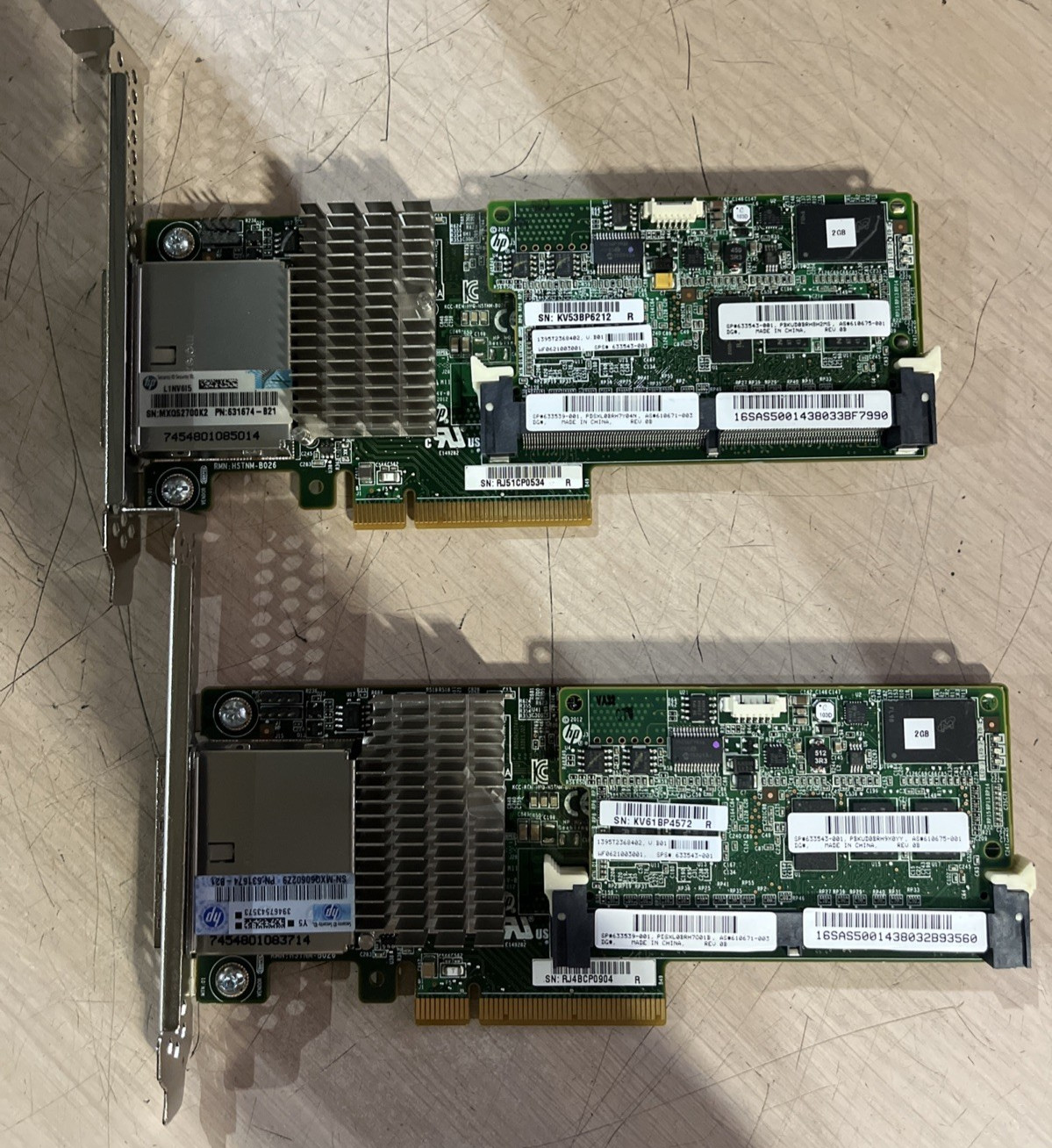 x2 HP 633539-001 SMART ARRAY P421 CONTROLLER