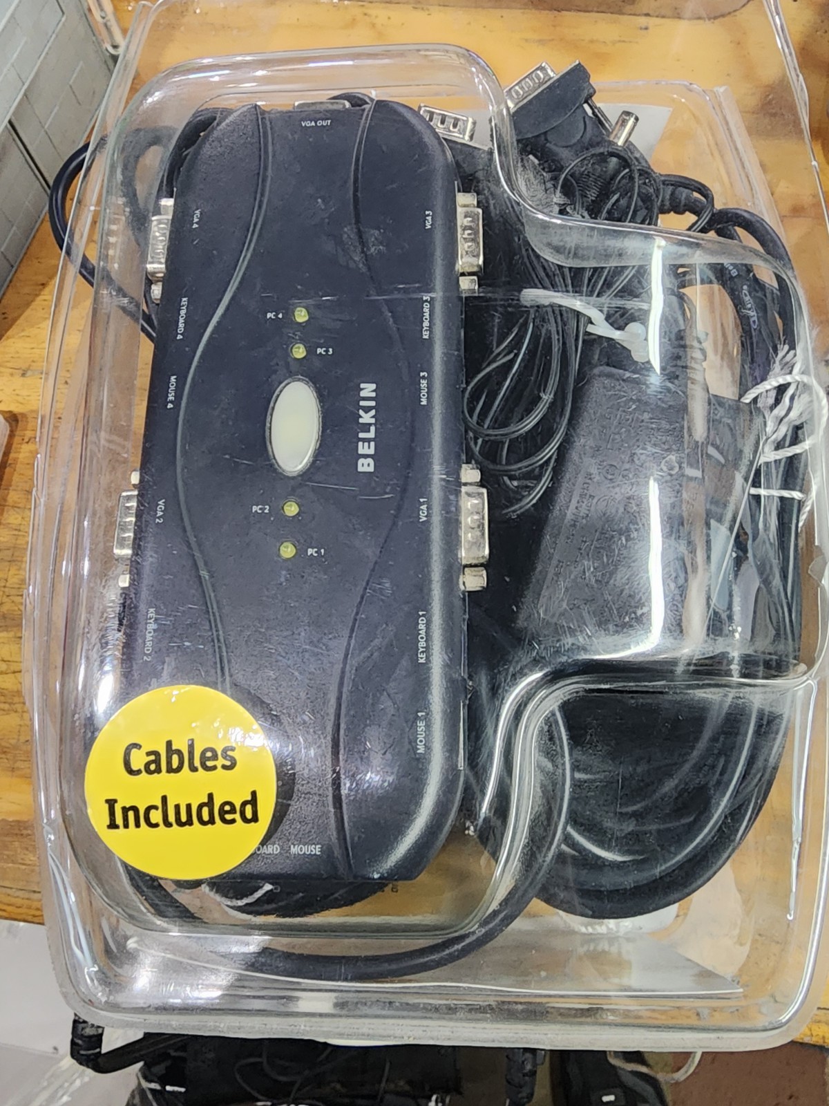 BELKIN F1DJ104P-B, 4-Port KVM Switch Bundled With Cables Brand New Sealed