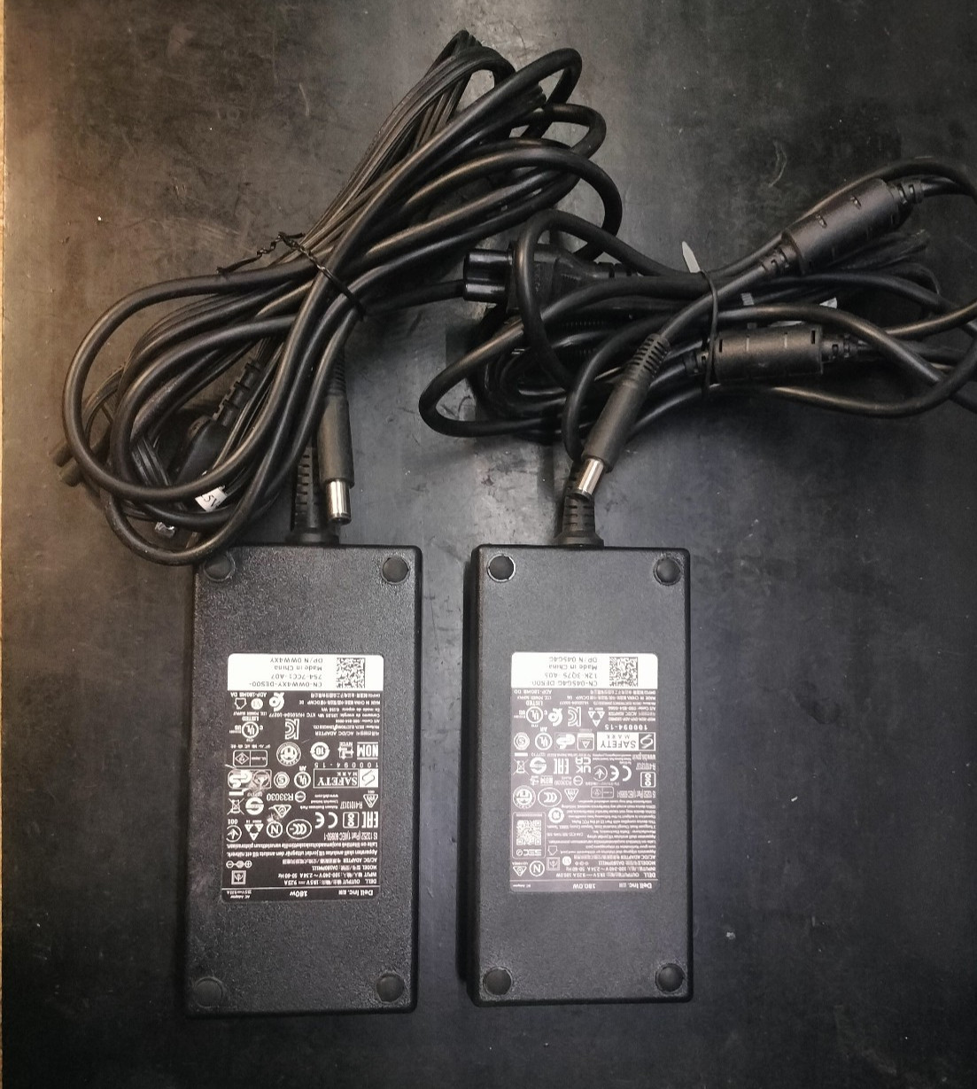 Lot of 2 Genuine DELL 180W PA-4E Adapter DA180PM111 045G4G 0WW4XY 19.5v 2.34A