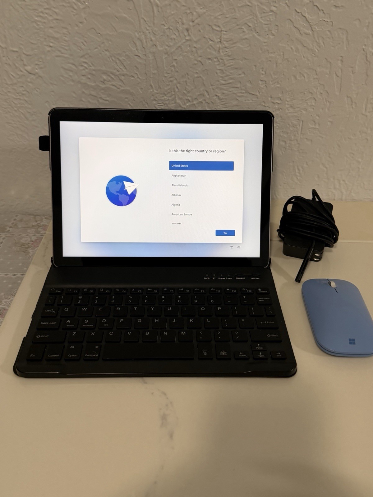 Microsoft Surface Go 2 10.5” 128GB SSD, 8GB RAM, Intel Pentium and Accessories