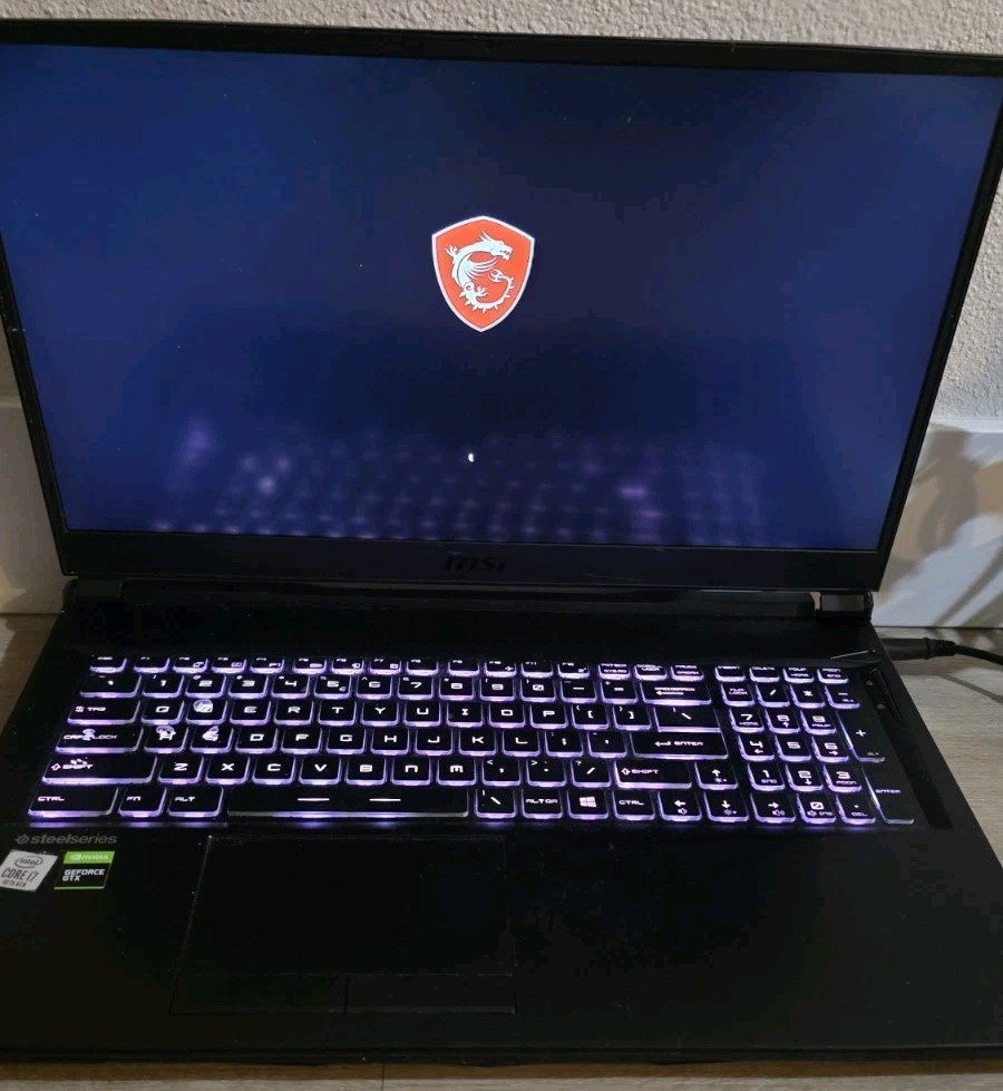 MSI GL75 Leopard 10SDK-408 17" Gaming laptop i7-10 gen No Charger