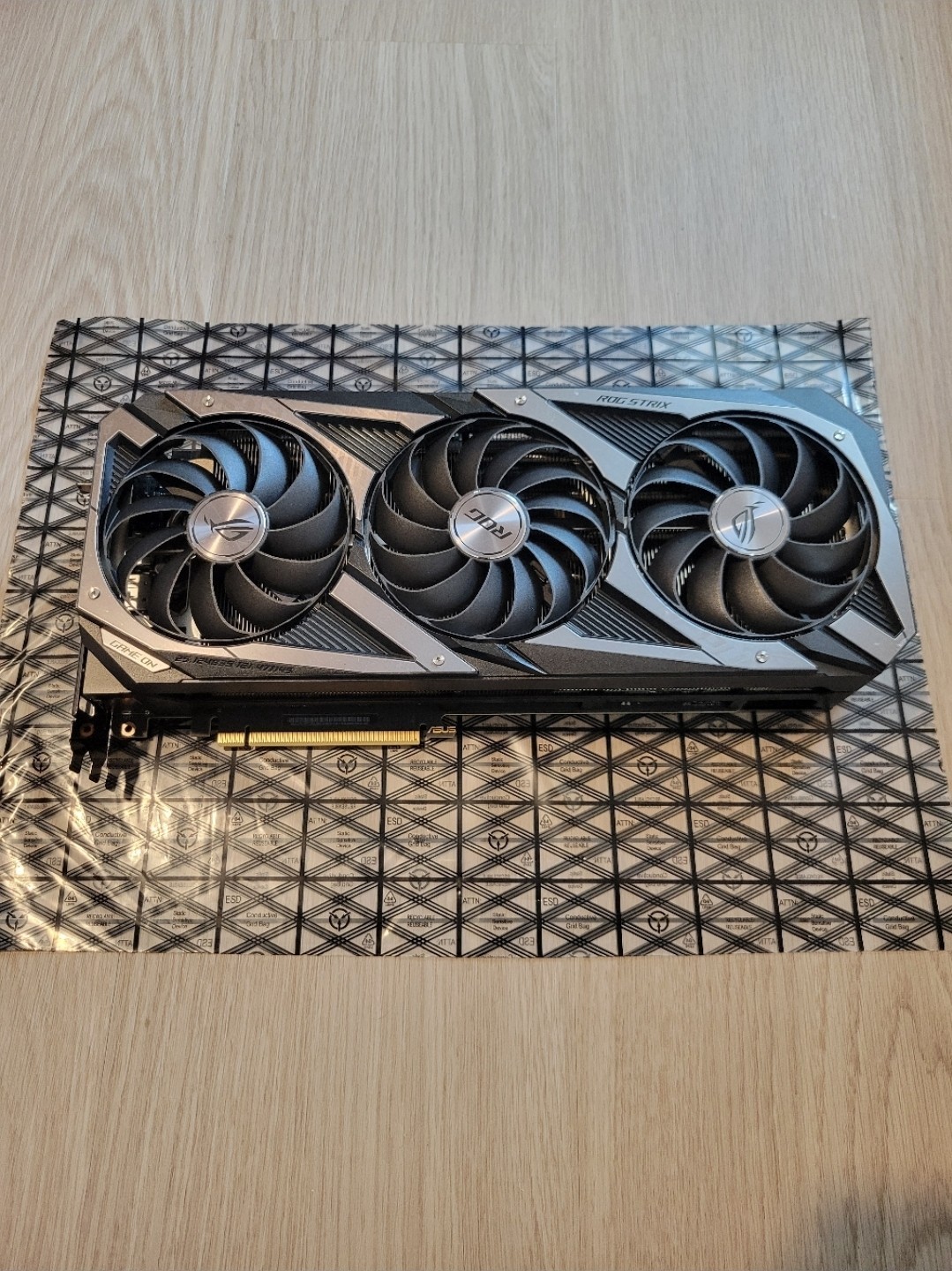 ASUS ROG Strix NVIDIA GeForce RTX 3090 OC 24GB VRAM GDDR6X Graphics Card