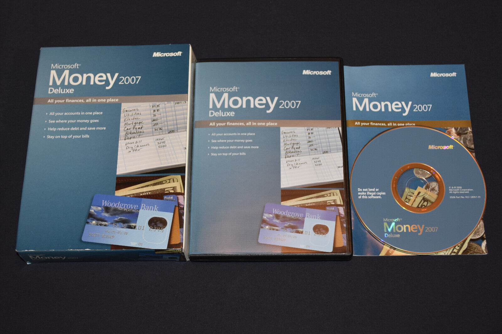 Microsoft Money 2007 Deluxe for Windows - with Case + Outer Box