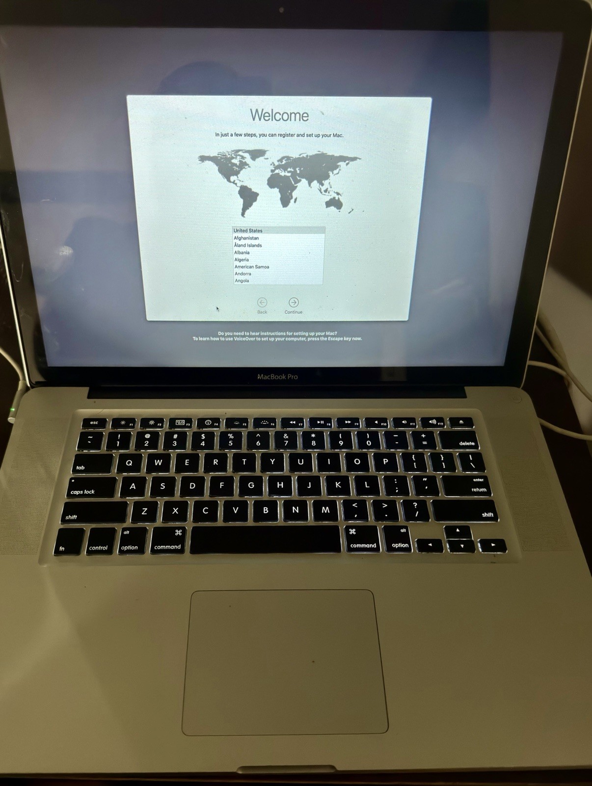 Apple MacBook Pro 15 2011 Core i7 4GB RAM 500GB HDD High Sierra