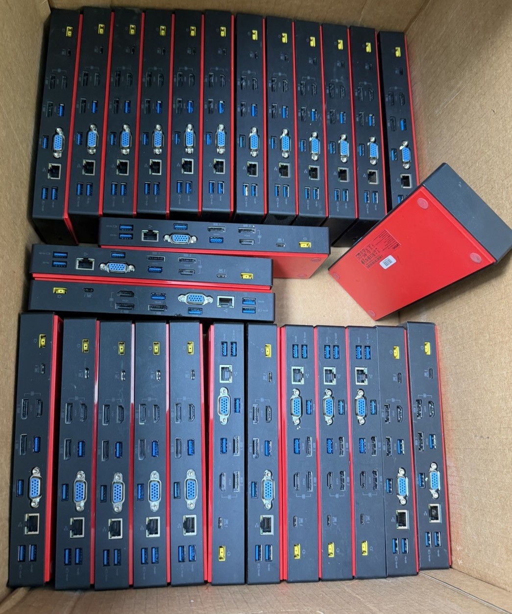 Lot Of(26) Lenovo Thinkpad Thunderbolt 3 Docking Station 40AC No AC Adapter