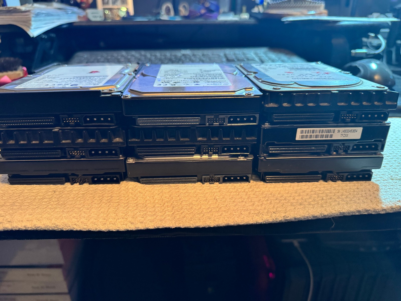 Lot of 68 pin SCSI II and U320 hard Drives - 15 Drives in the lot total.