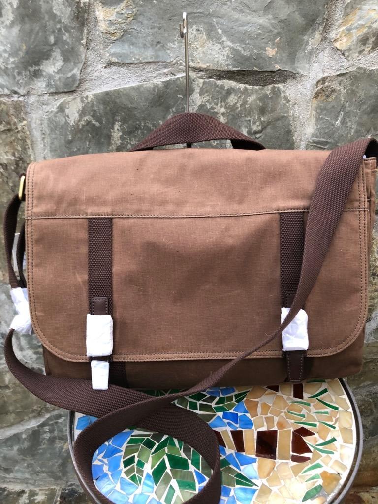 NWT Fossil Commuter Evan Messenger Bag  (pu900
