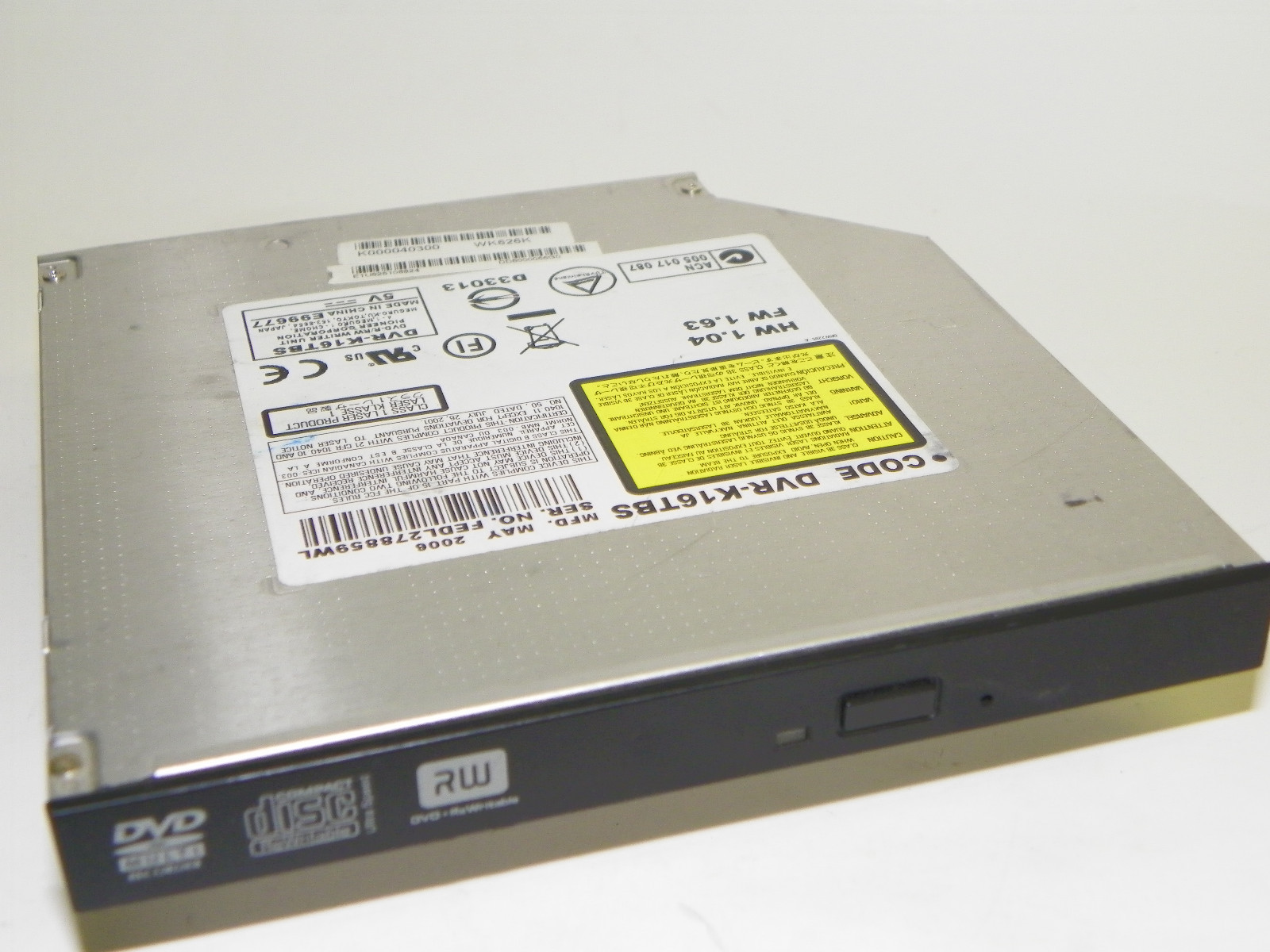 Pioneer DVR-K16TBS 8X DVD±R/RW DL Notebook IDE Drive / BLACK K000040300