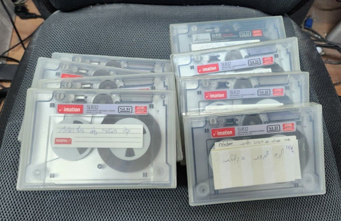 8x Imation SLR32 SLR MLR MLR1 16GB/32GB Data Cartridge in cases