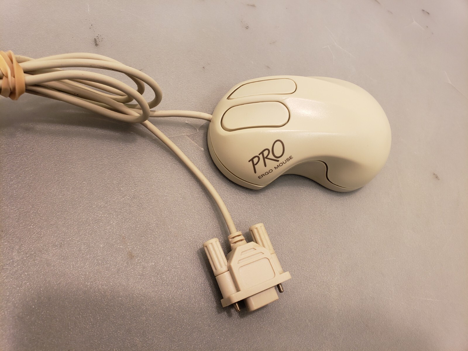 Vintage Rare iOne International Pro Ergo Serial 2 Button Ball Mouse LYNX-90M