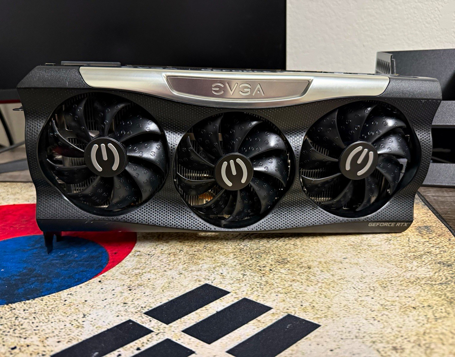 EVGA NVIDIA GeForce RTX 3090 FTW3 Triple Fan w/Heatsink (READ DESCRIPTION)