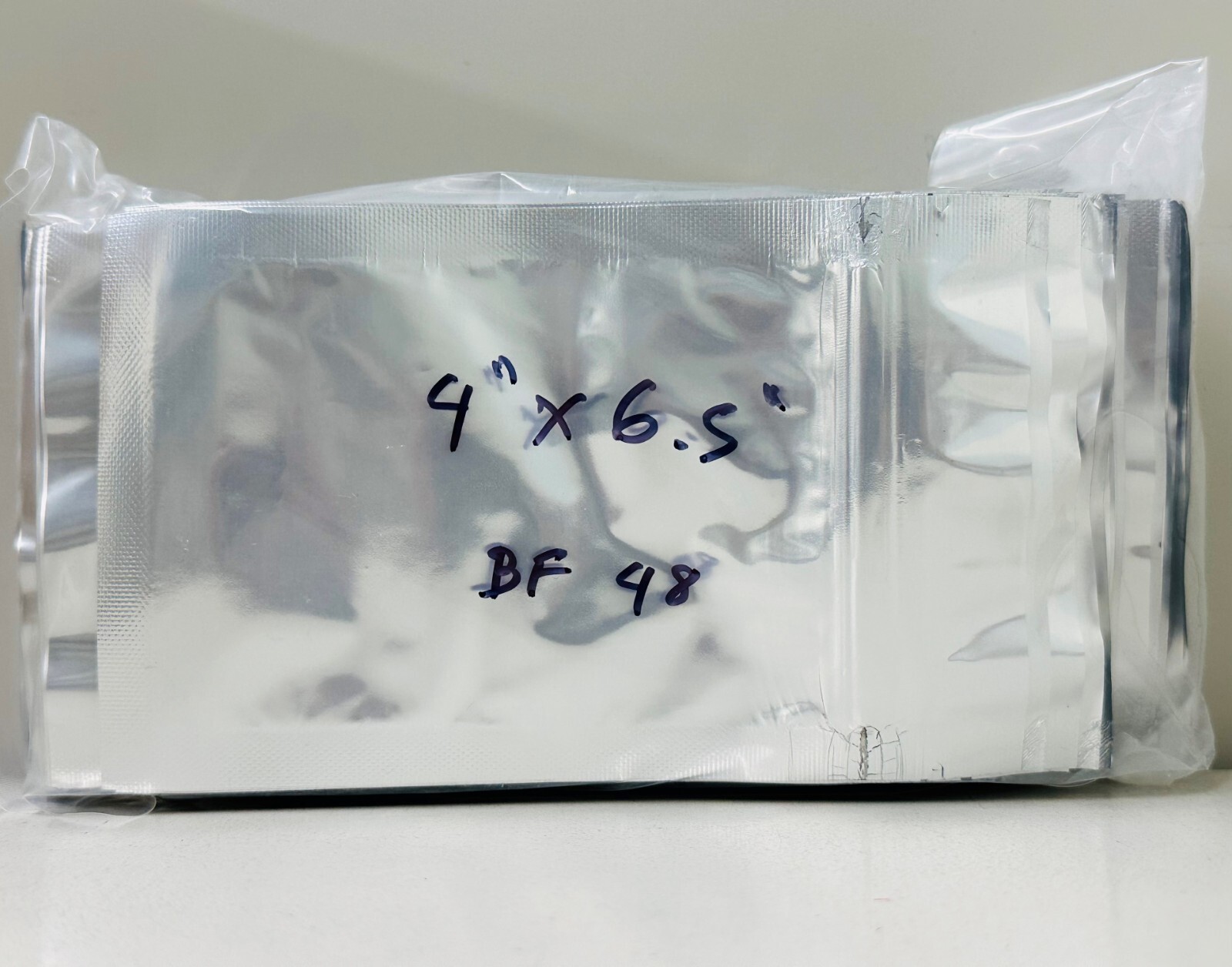 1000 Pack - 4 x 6.5 in Mylar Barrier Bags Zipper