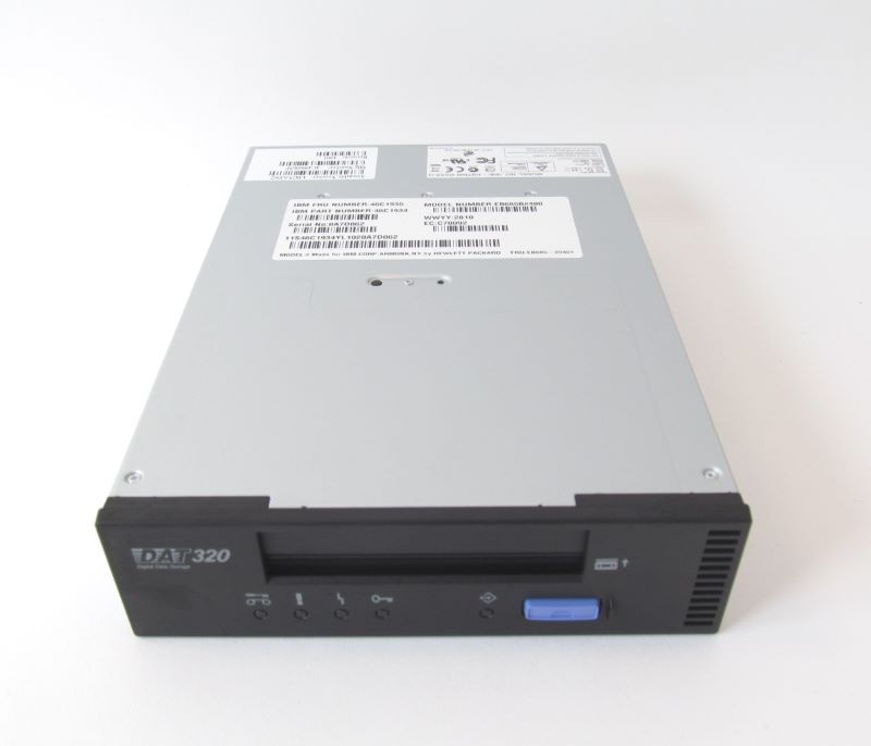 IBM 5673 160/320GB DAT320 USB Tape Drive z7