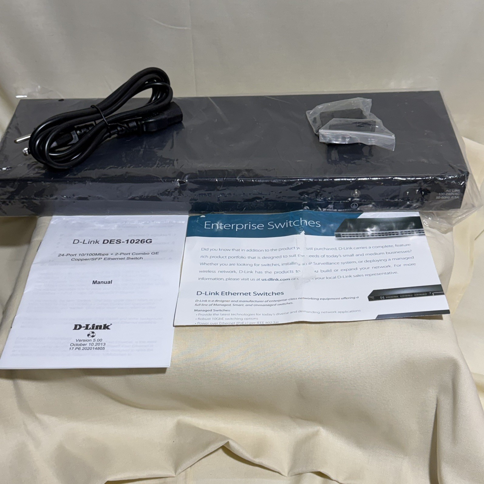 D-Link DES-1026G 24 10/100Mbps + Port 2 Port Combo GE Copper/SFP Ethernet Switch