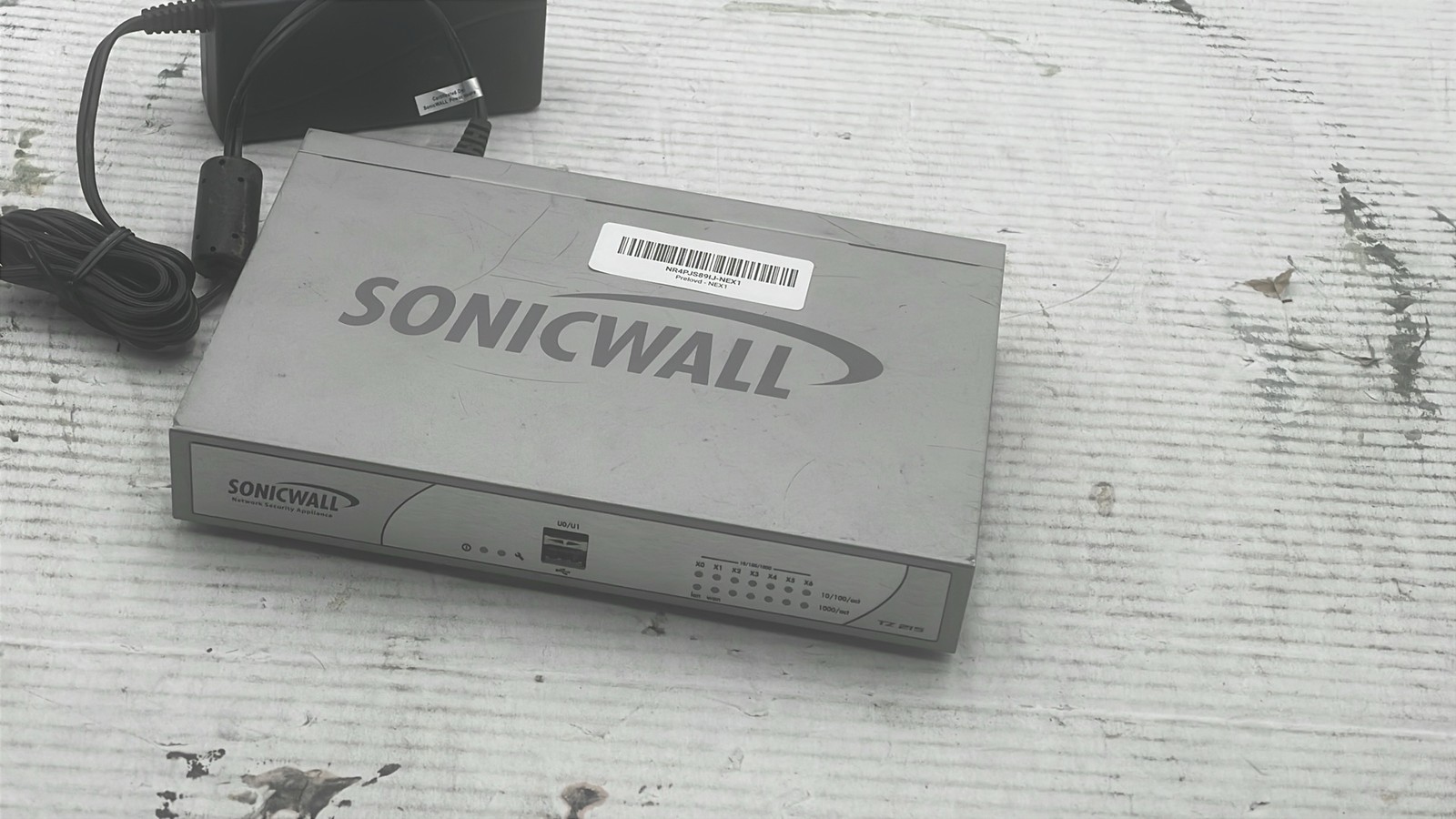 SonicWall TZ 215 APL24-08E 7-Port Gigabit Network Security Appliance Firewall