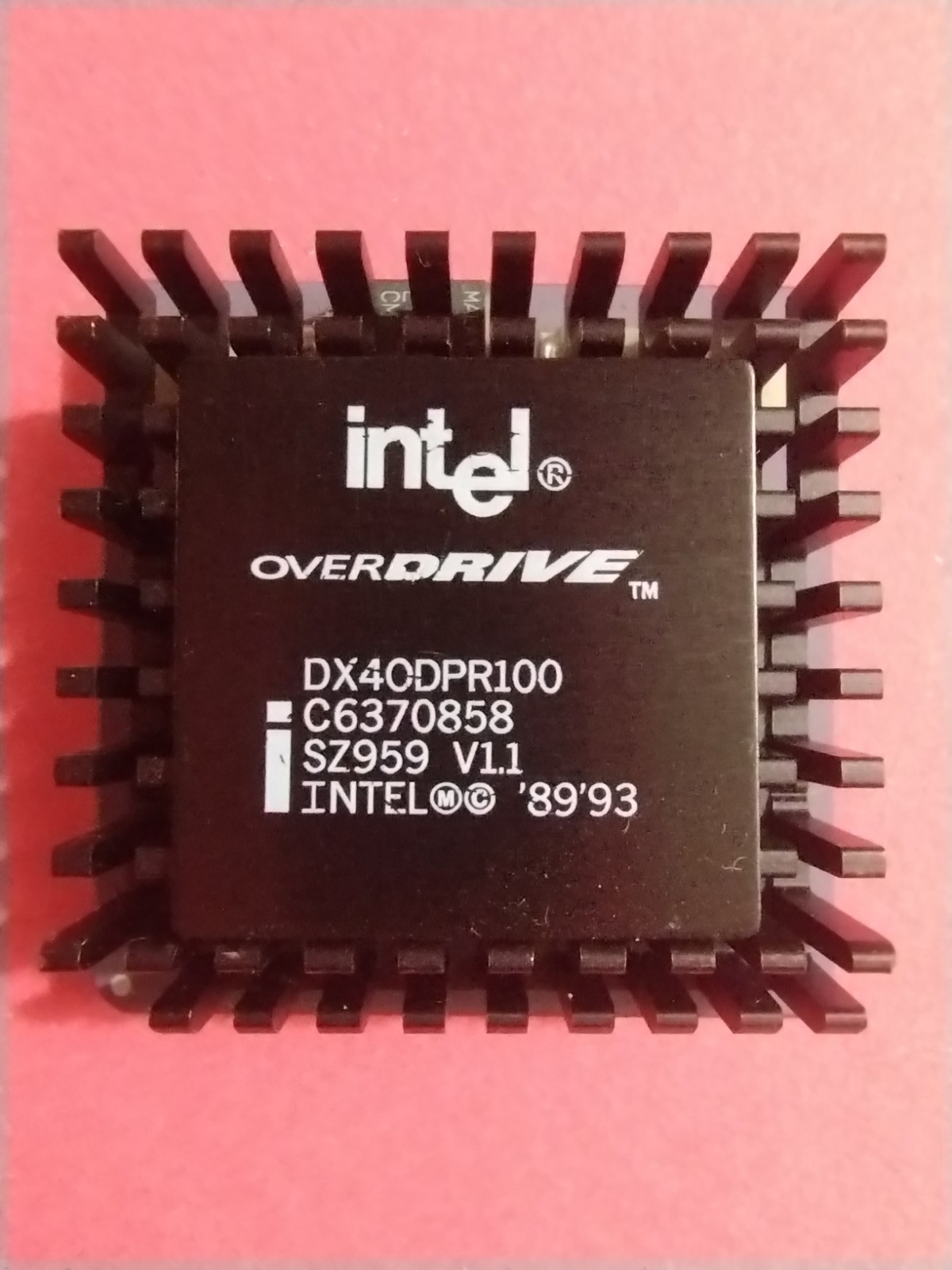 intel i486 DX (Gold) Vintage Microprocessor/ CPU
