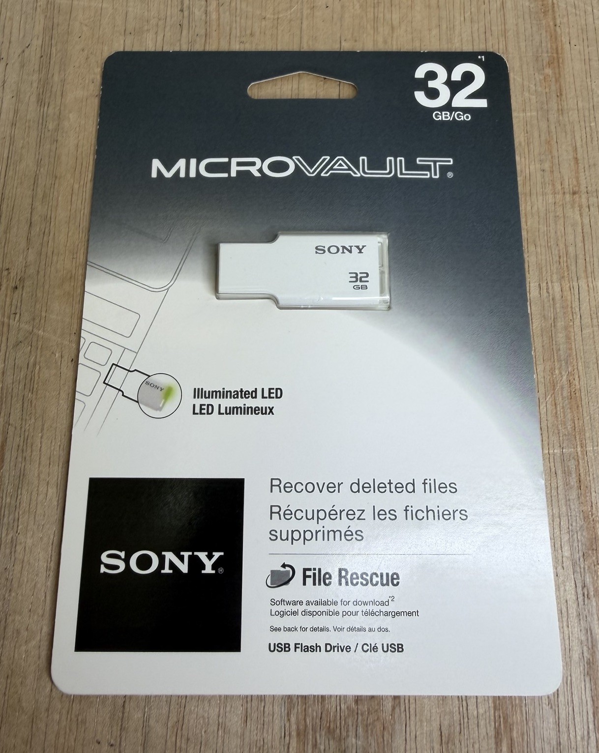 SONY 32GB MICROVAULT USB FLASH DRIVE RESCUE DELETED FILES USM32GM/W NEW SEALED