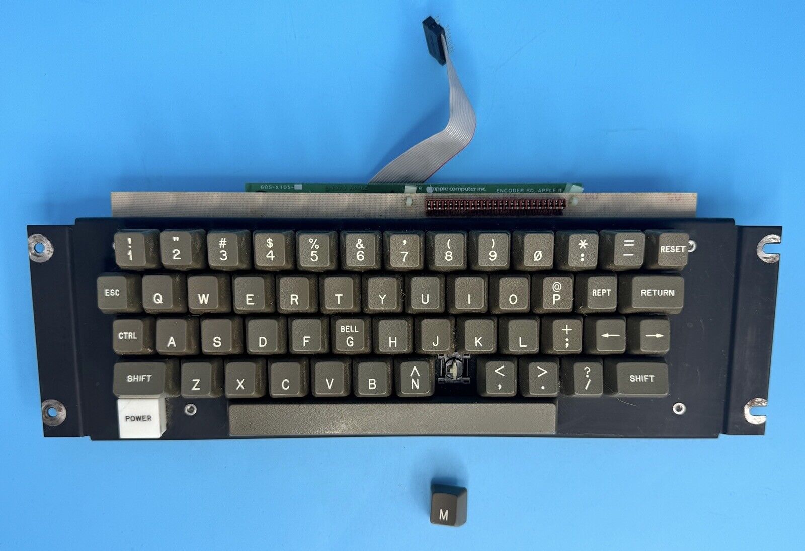 Apple II Plus Keyboard 605-???0 With Encoder 605-X105 – Working PLEASE READ