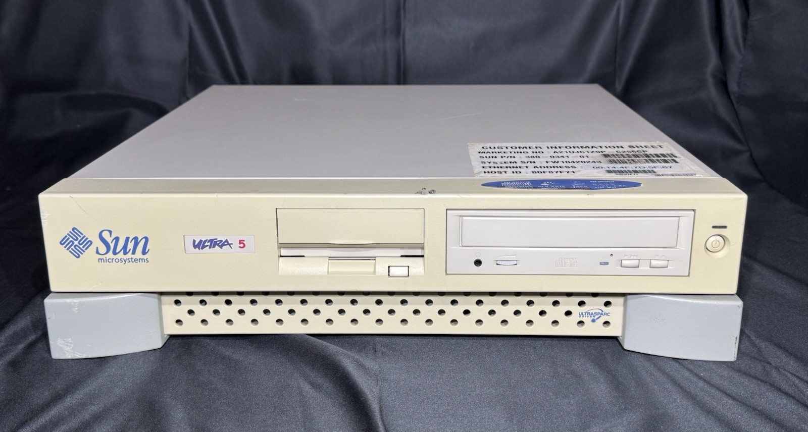 Sun Ultra 5 Workstation, 400MHz, 384MB, 20GB HDD, CD,  SunFast Ethernet X1033A
