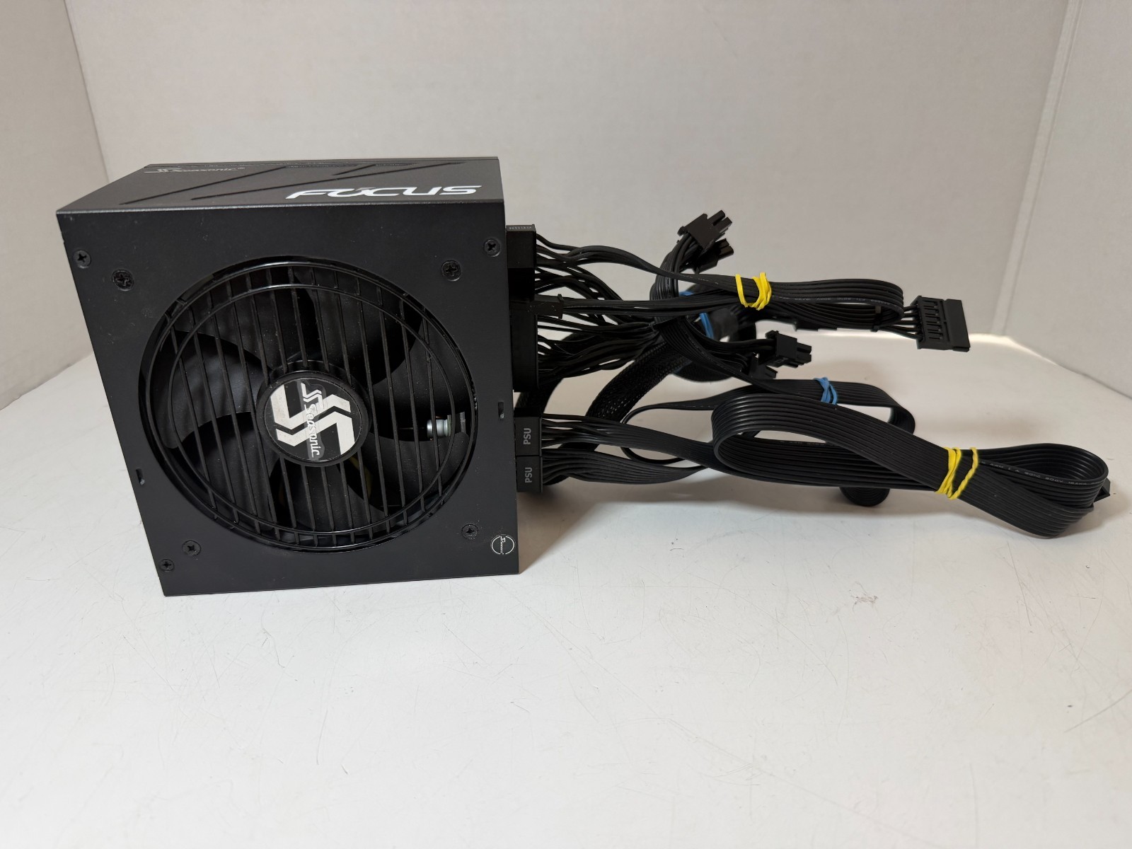 Seasonic FOCUS GX-650 650W 80+ Gold Fully Modular Power Supply SSR-650FX PSU