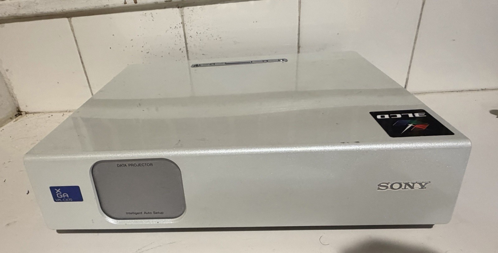SONY VPL-CX70 Projector With Remote Control WORKS