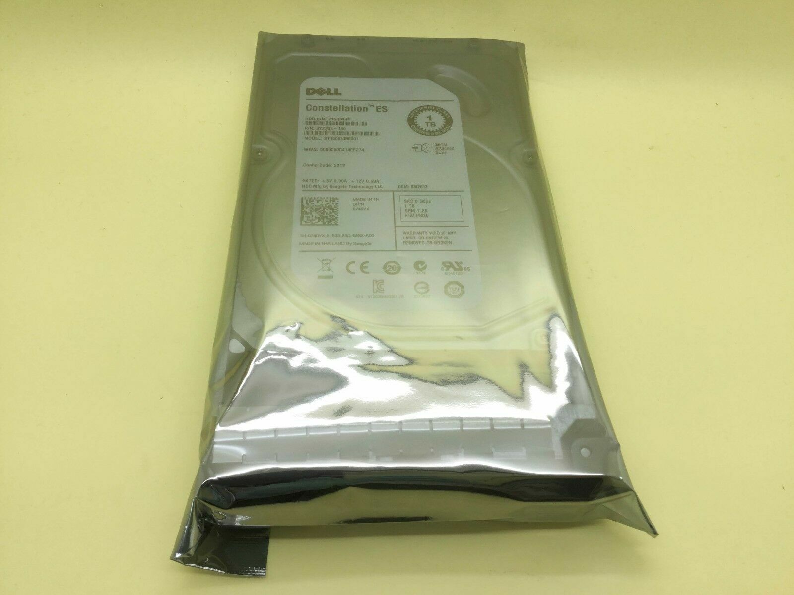 7KXJR Dell 1TB 7.2K 6Gb/s SAS 3.5" Hard Drive MK1001TRKB 07KXJR With tray