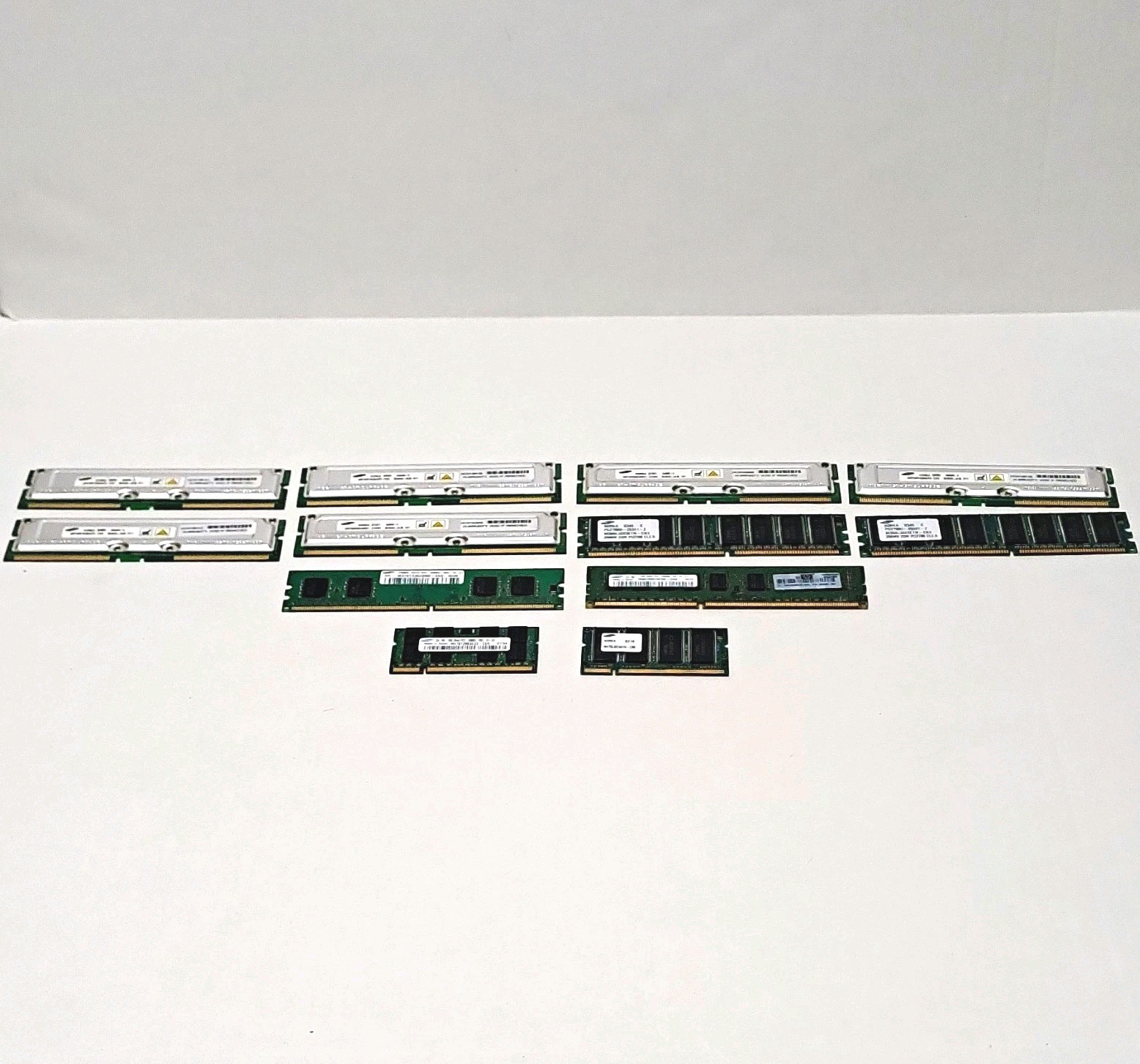 Samsung Korea lot of 12 RAM Memory Sticks 