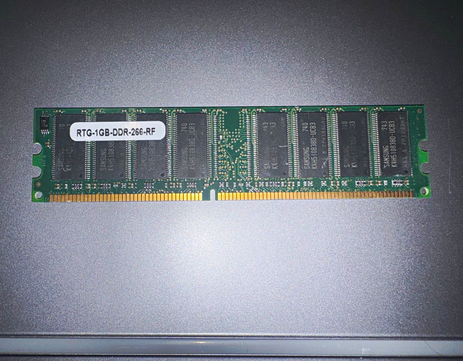 Samsung 1GB DDR1 DDR-266 PC-2100 Unbuffered 184-Pin DIMM RTG-1GB-DDR-266-RF