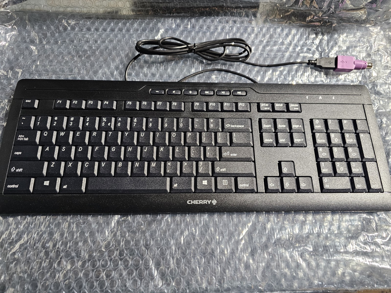LOT OF 10 CHERRY STREAM 3.0 G230 USB Keyboards W/ PS2 adapter.   1