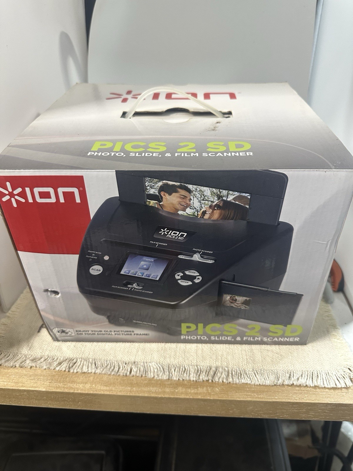 ION Pics 2 SD 35mm Photo Slide & Film Scanner 5MP SD/SDHC USB 2.0