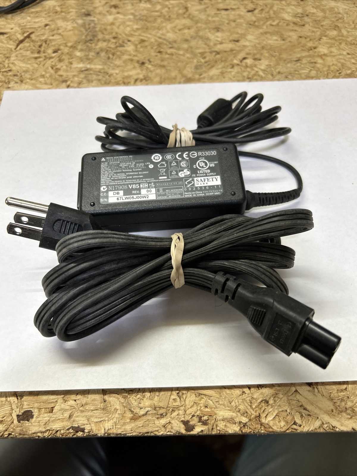 Delta Electronics AC/DC Power Supply SADP-65NB BB 19V 3.42A