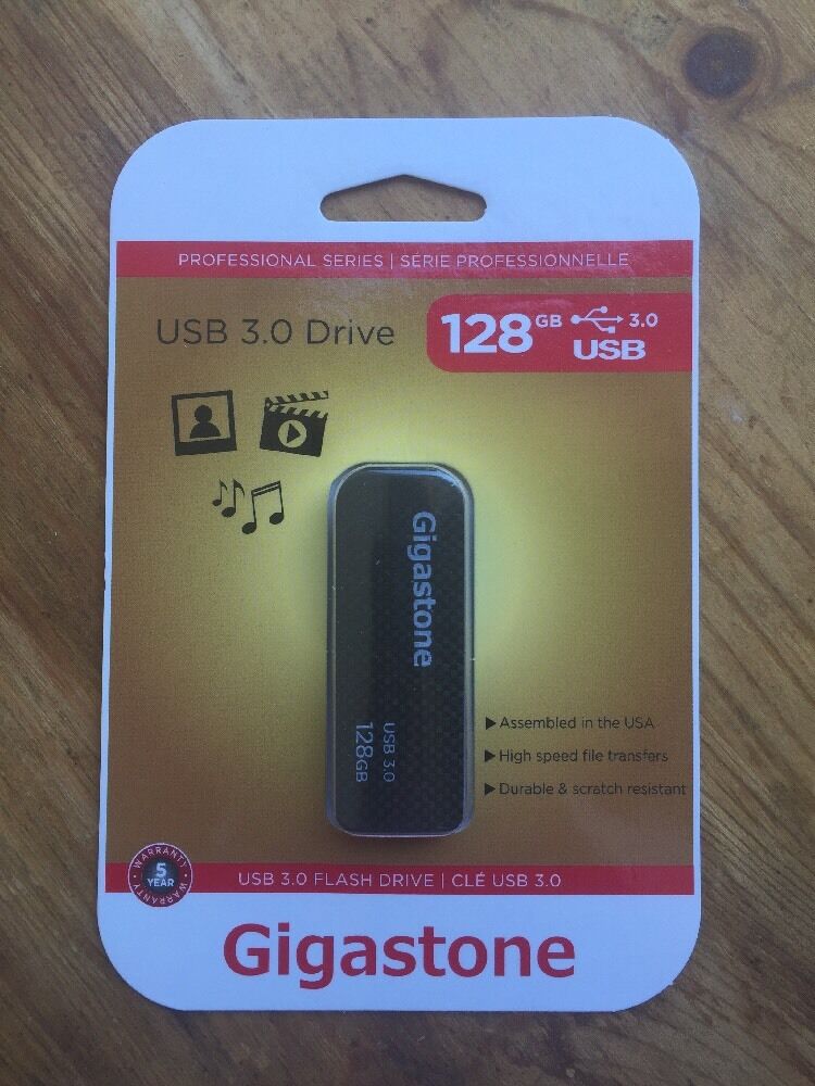 Gigastone 128GB USB 3.0 Flash Drive Professional Series Black (NEW)