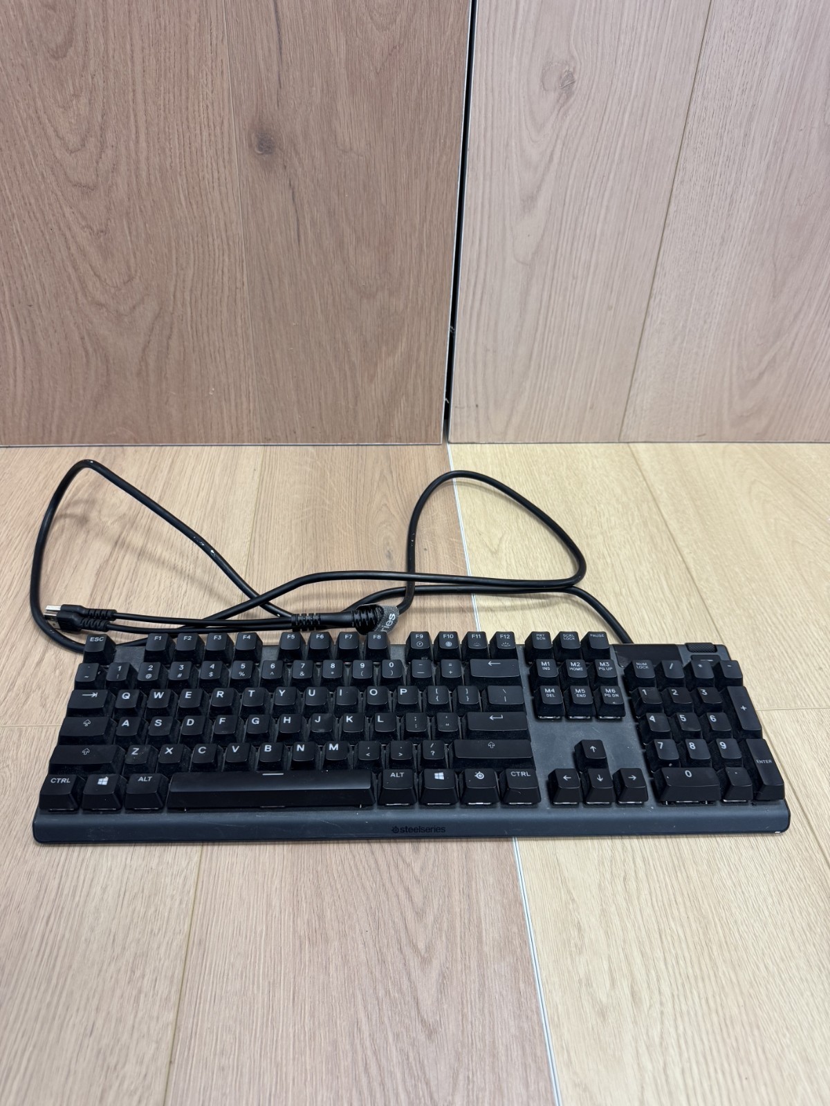 SteelSeries Apex 7 Gaming Keyboard - Black