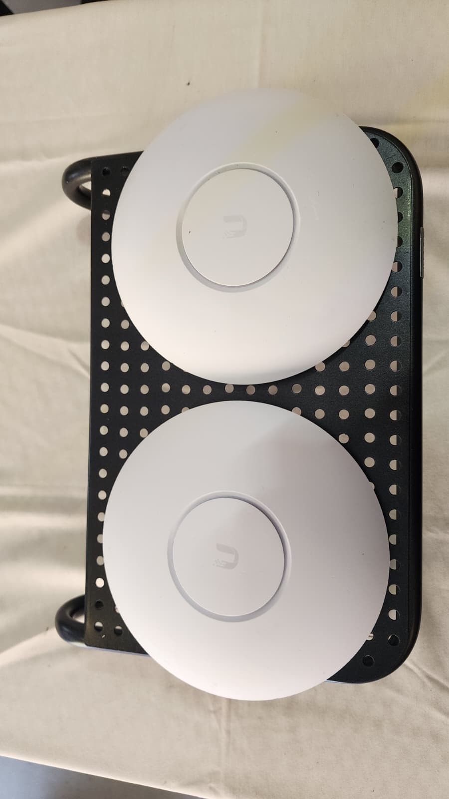 Ubiquiti Unifi AP AC PRO (UAP-AC-PRO-US) 802.11ac Wireless Access Point1300mbps